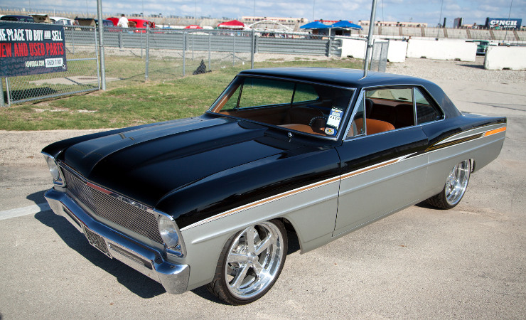 A sharp black and silver Nova