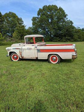 Ryan Hollands 2 owner survivor 57 cameo with the original v8. Runs and drives.